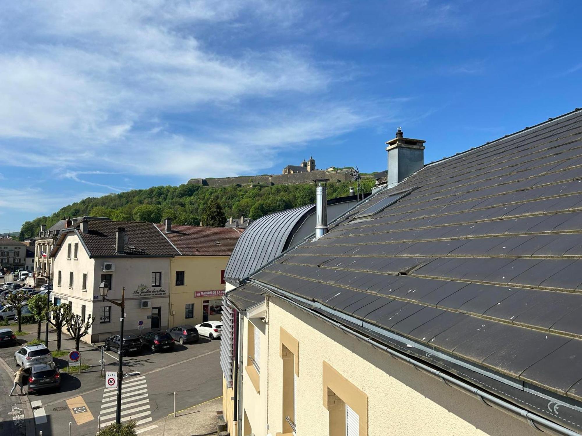 Bed and Breakfast Au Coeur De Montmedy Экстерьер фото